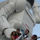 Illustration for article titled 49-Foot-Tall Honda Asimo Robot to Terrorize Spectators at the Rose Parade